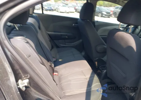 2016 Chevrolet Sonic Lt Auto из США, поврежденный, VIN 1G1JC5SBXG4166836